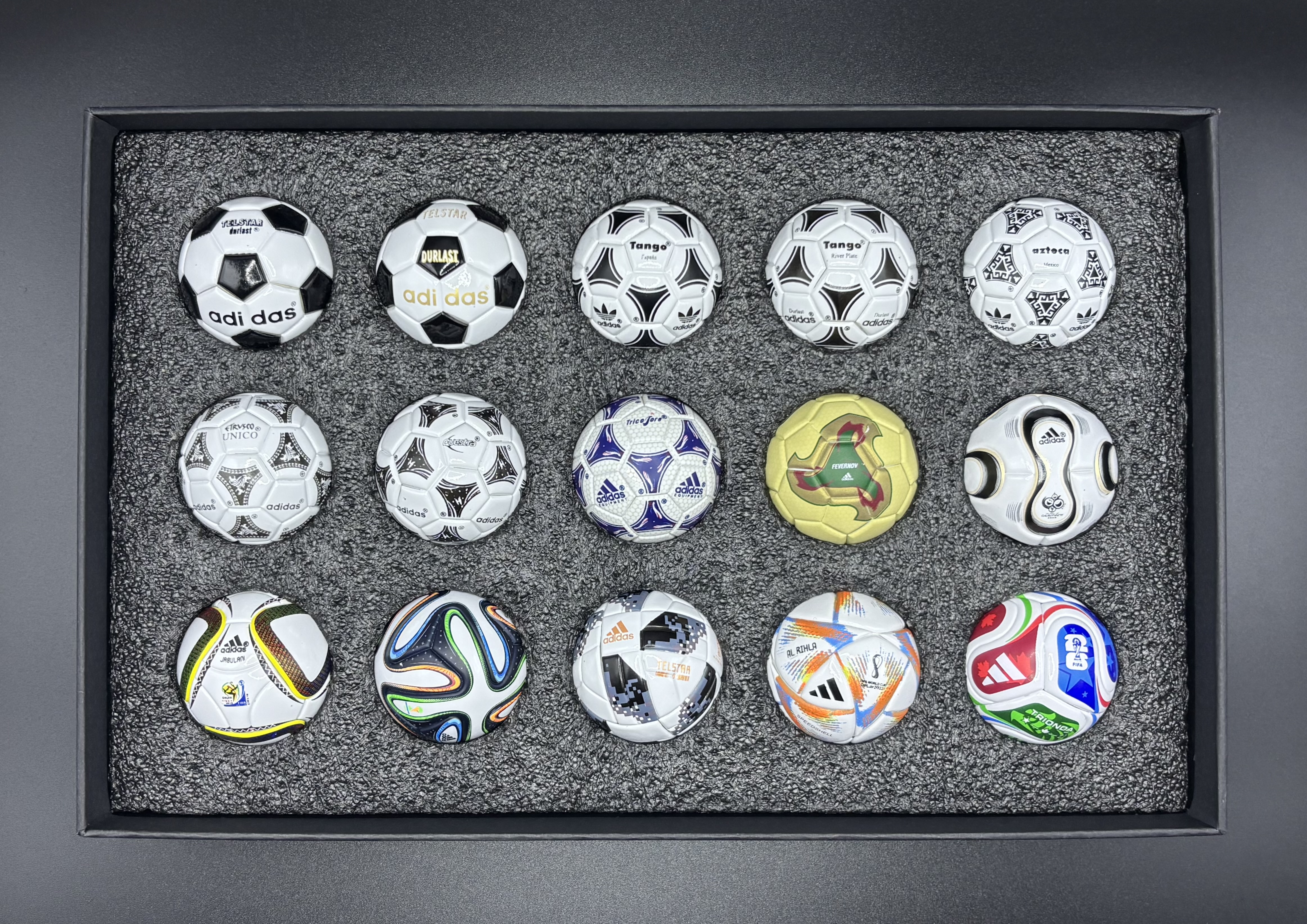 Mini World Cup Ball Set clean display